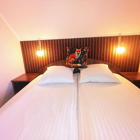 Olimpia Villa Tibod エクステリア 写真