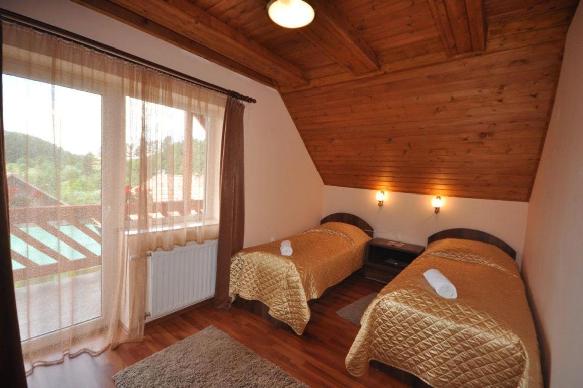 Olimpia Villa Tibod エクステリア 写真
