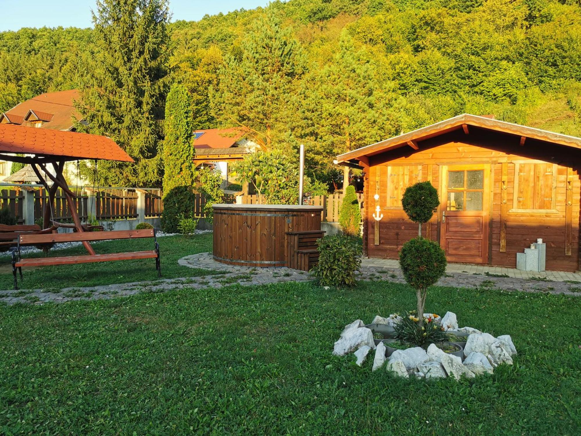 Olimpia Villa Tibod エクステリア 写真